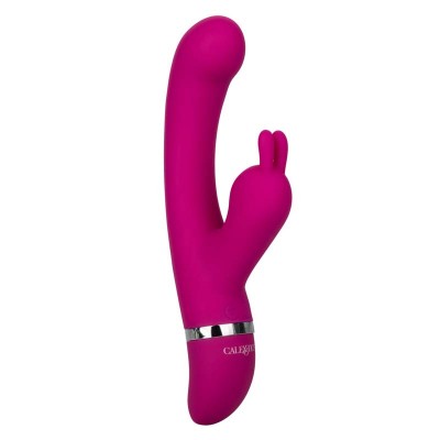 Soft silicone vibrator sucking clitoris 